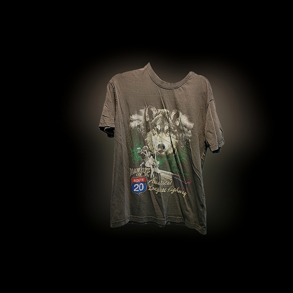 Wolf tee size s/m